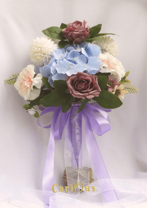 Hand Bouquet*